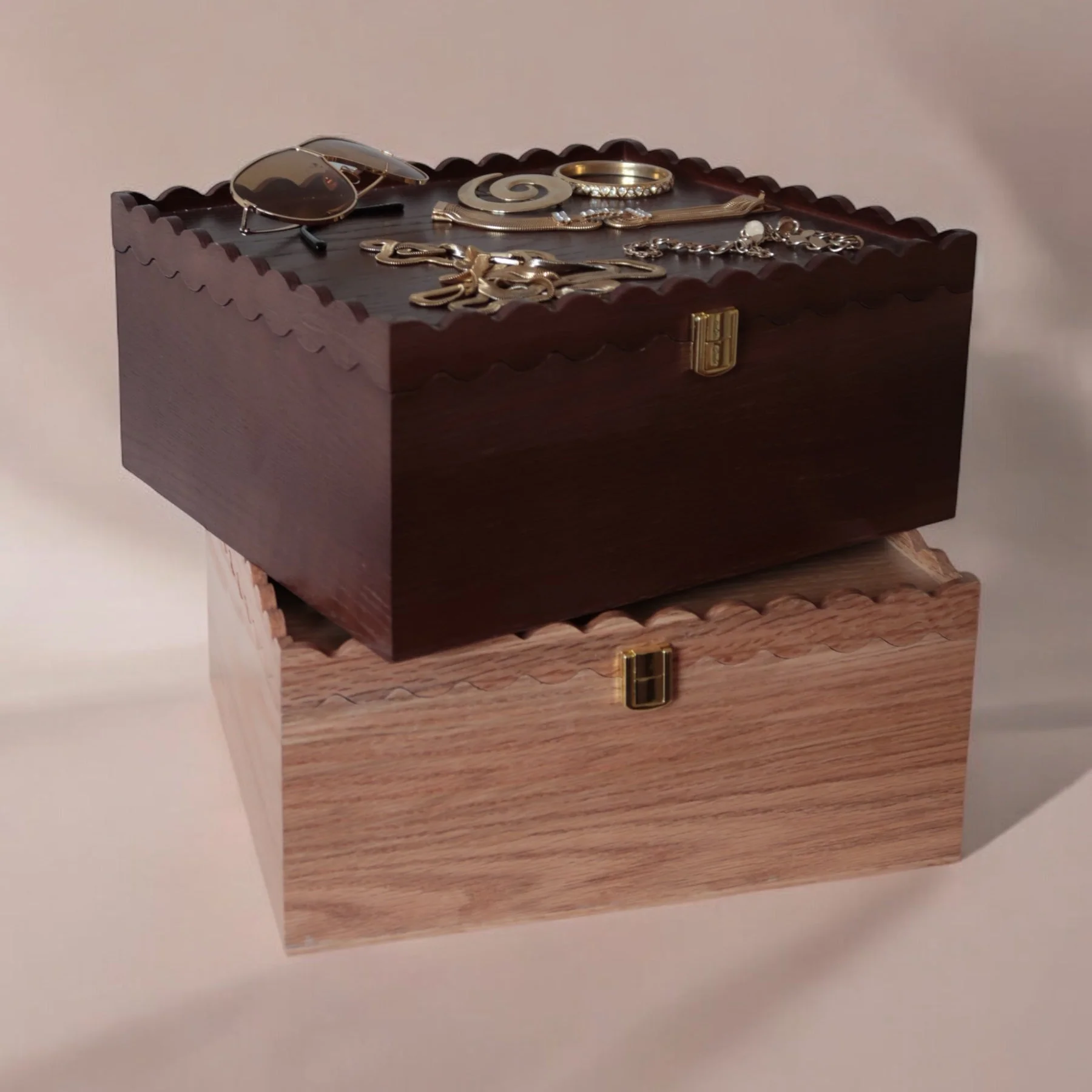 The 2-in-1 Keepsake Case (Earlier Version) - Image 4